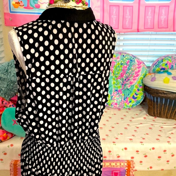 Black dress with white polka dots - Picture 5 of 12